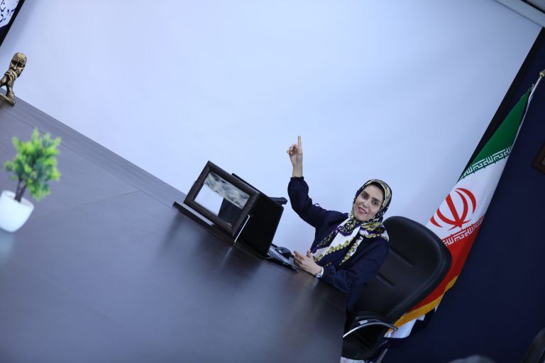 دکتر مینا پور فرخ
